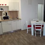 Apartament S *
