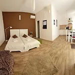S Apartment