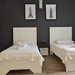 Apartment S *
