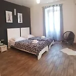 S Apartment